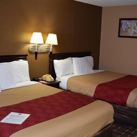 Econo Lodge Richburg Bagian luar foto