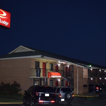 Econo Lodge Richburg Bagian luar foto