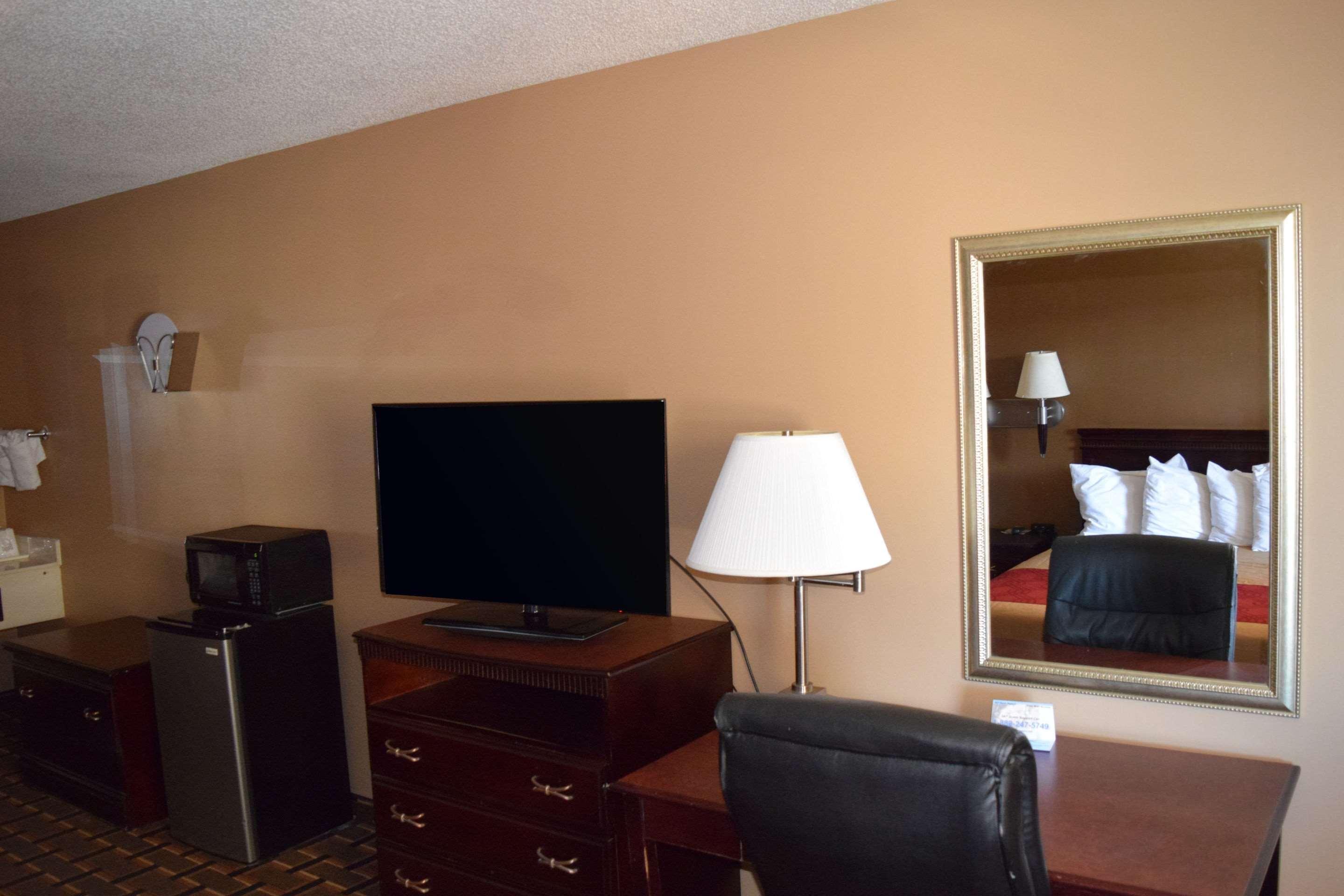 Econo Lodge Richburg Bagian luar foto